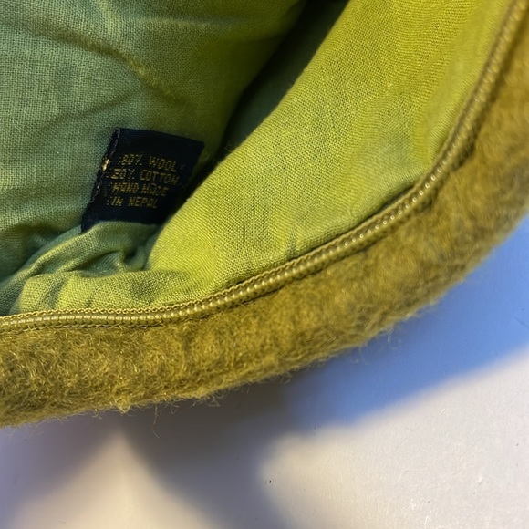 🆕 Handmade Felted Wool Green Hobo Bag with Multicoloured Square Pattern - Picture 5 of 10